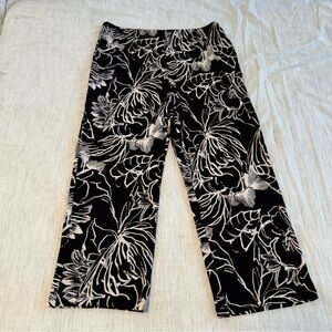 Chico’s Travelers Palazzo Pants Size XL Black White Tropical Print Wide Leg